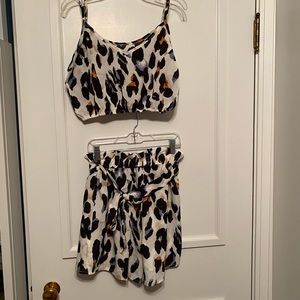 SHEIN short and shirt set, multicolor animal print, size S